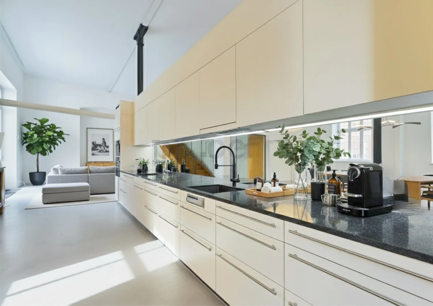 Einzigartiges Loft in Rüti mit 7.5 Zimmern in begehrter Lage!