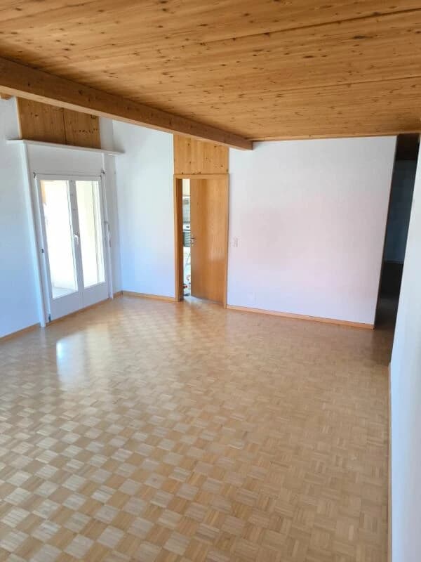 Grosse 4,5Zi mit zusätzlicher Gallerie