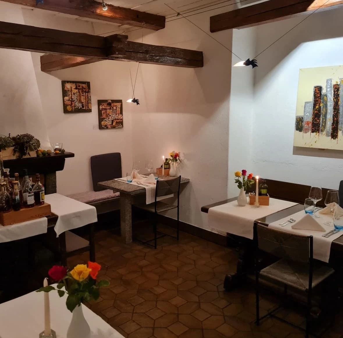 Stabile Einkommensquelle mit Gewerbe- und Wohnflächen in Orselina/ Fonte di reddito stabile con spazi commerciali e residenziali a Orselina