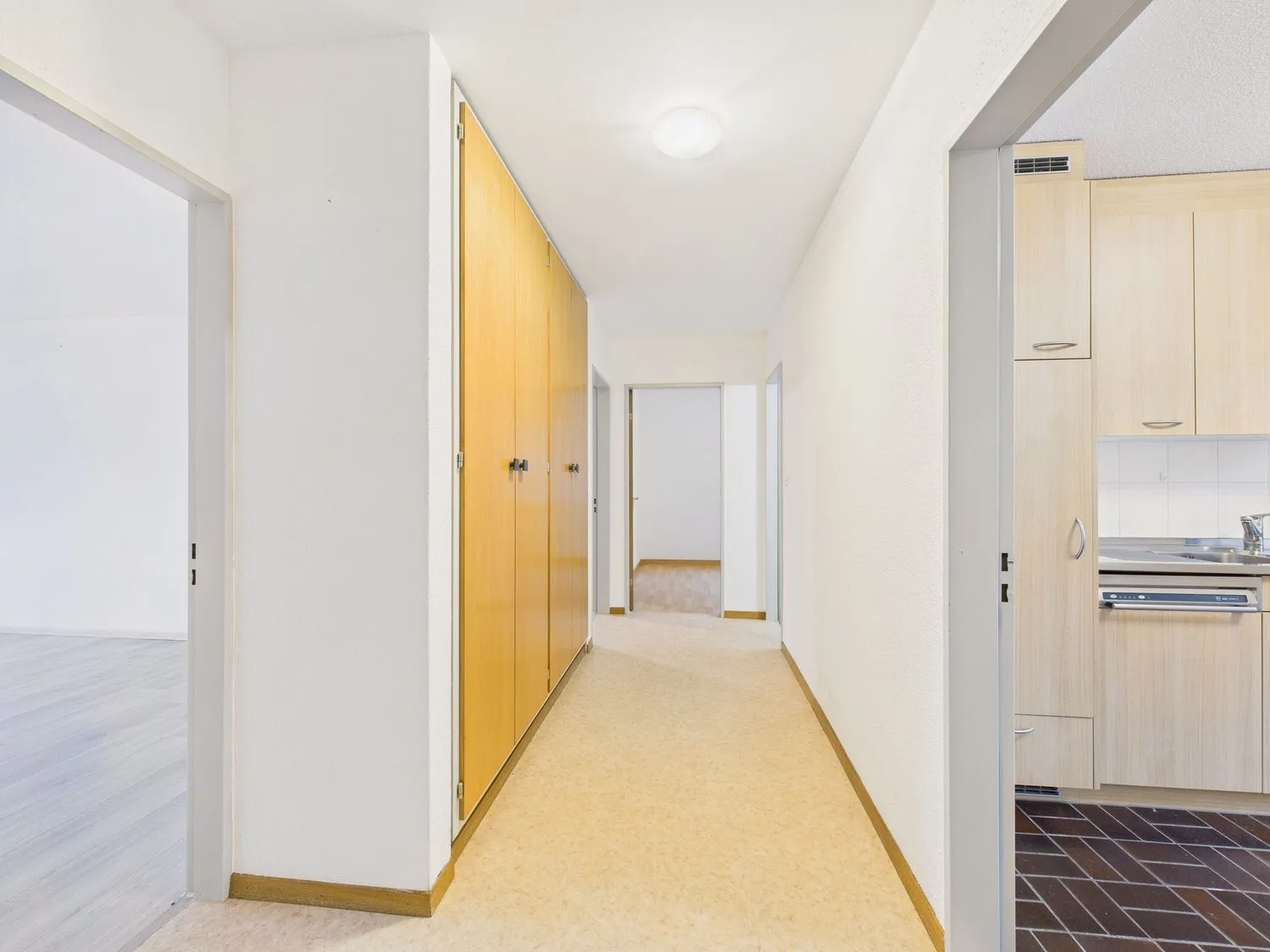 Stilvolle 3.5-Zimmer-Wohnung für entspanntes Wohnen in Fisibach