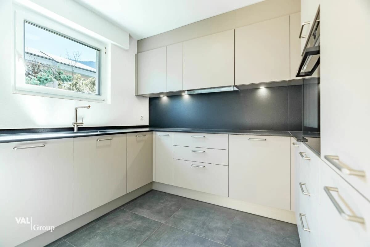 Lichtdurchflutete Wohnung mit Talsicht in familienfreundlichem Quartier