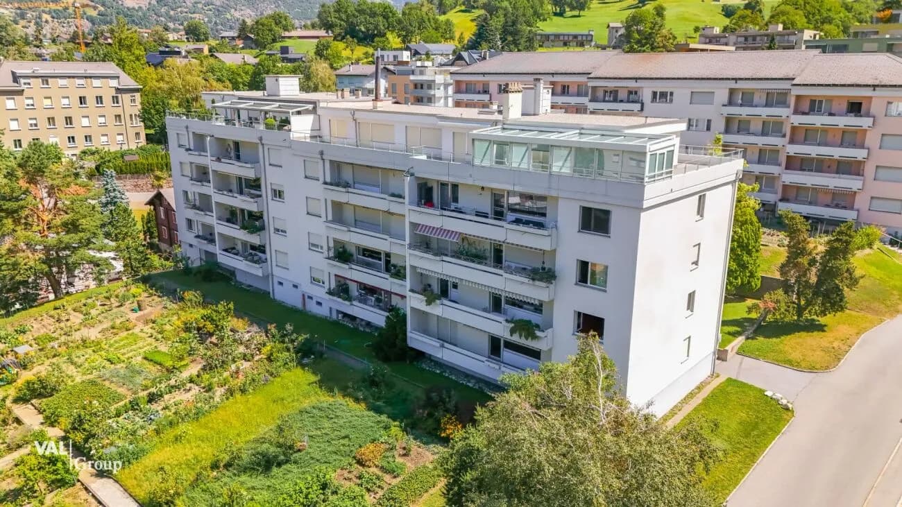 Lichtdurchflutete Wohnung mit Talsicht in familienfreundlichem Quartier