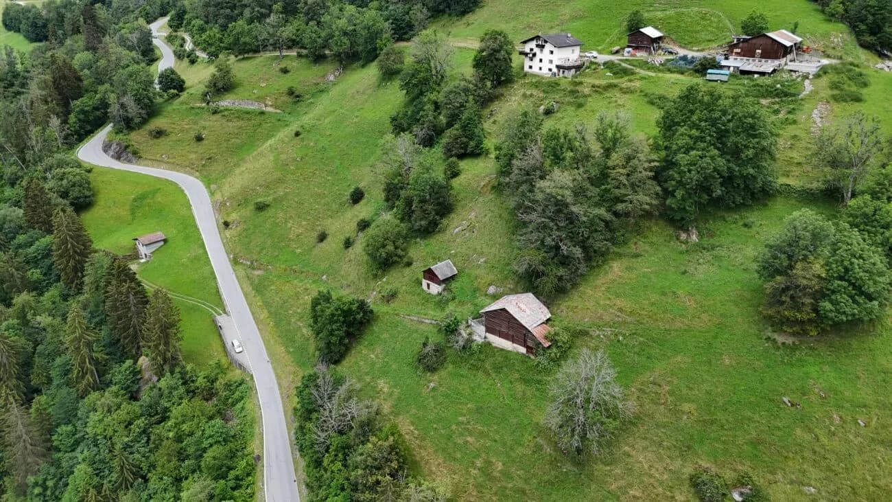 EIN STÜCK ALPENHEIMAT - MAIENSÄSS - ILANZ (SURSELVA)