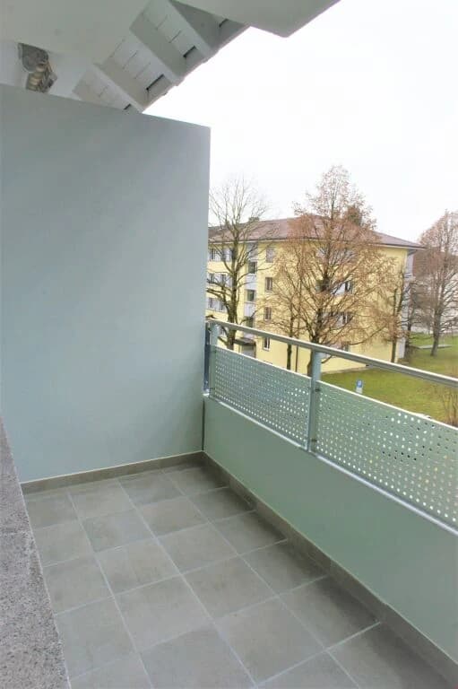 Top moderne Wohnung mit Balkon an idealer Lage!