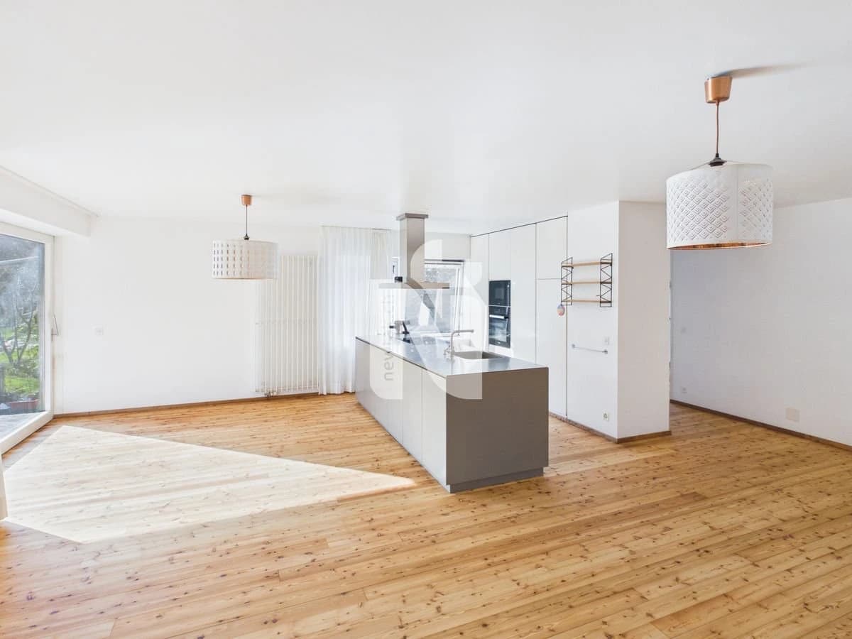 Ruhig, familienfreundlich, modern mit Garten und einzigartigem Design