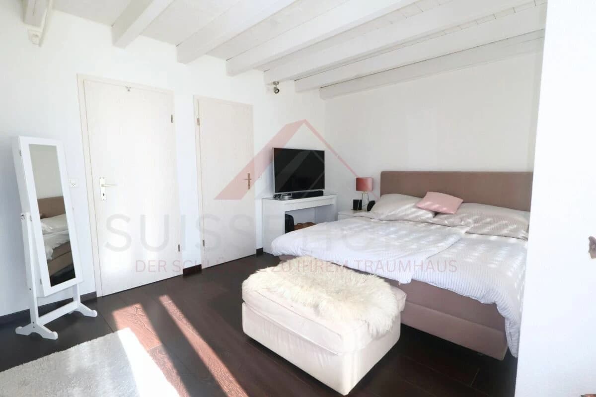 Gepflegtes 4.5-Zimmer-Reiheneinfamilienhaus mit Garten und Bergsicht