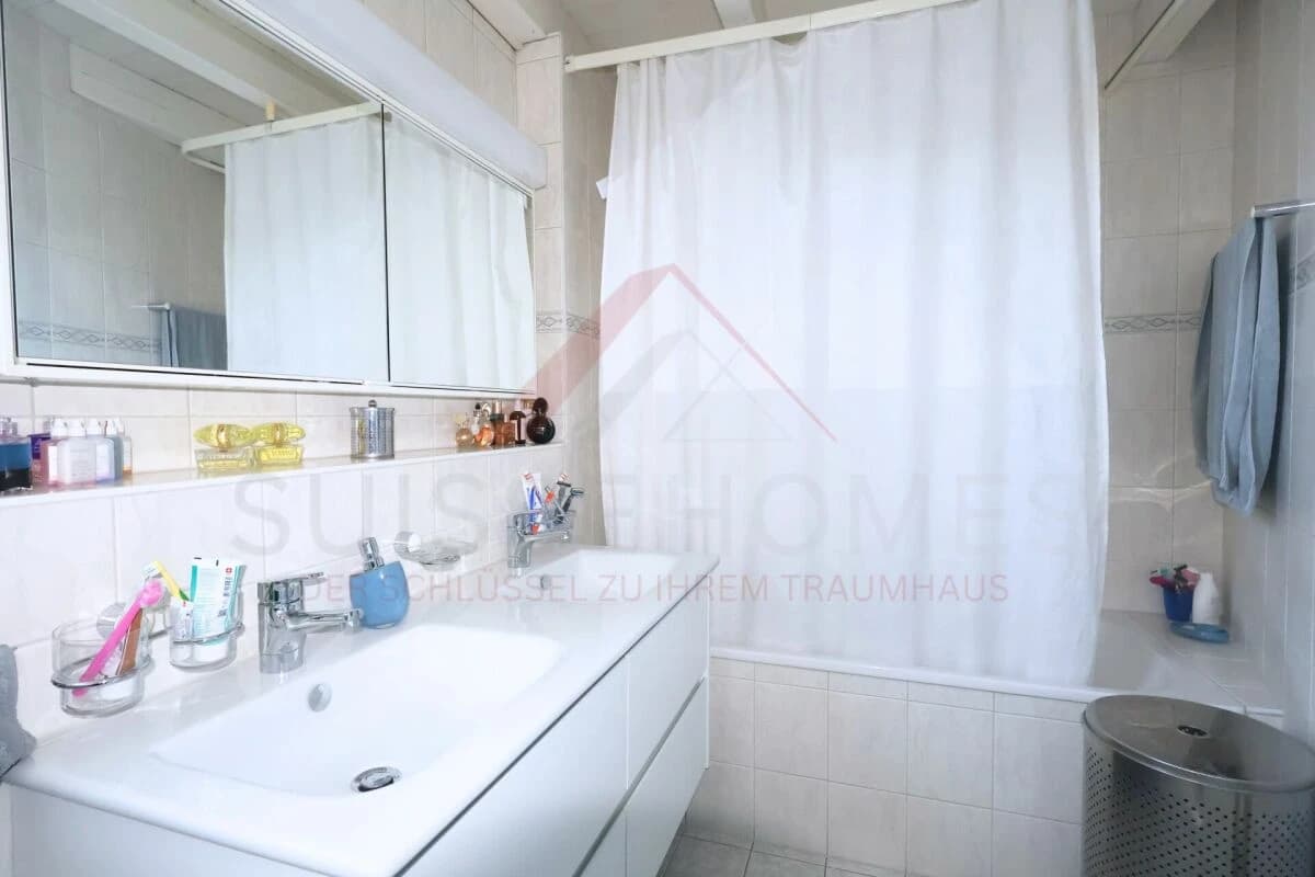 Gepflegtes 4.5-Zimmer-Reiheneinfamilienhaus mit Garten und Bergsicht