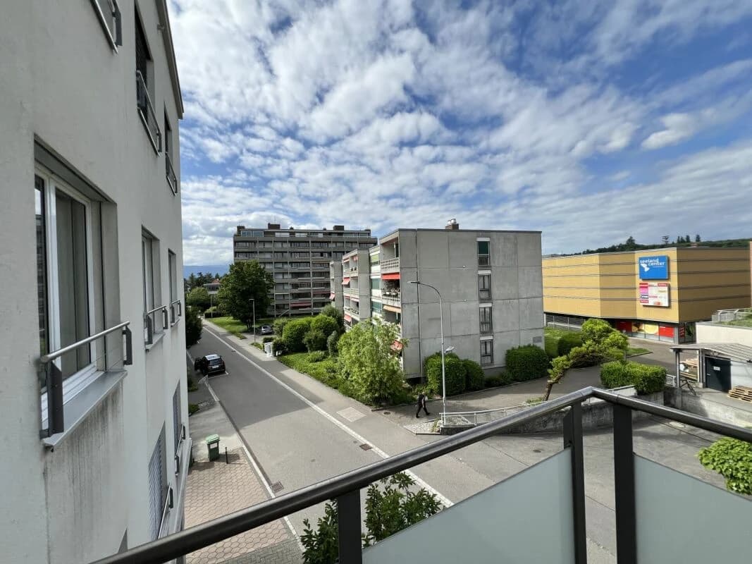 Neu! 4.5 Zi-Eigentumswohnung mit zwei Balkonen und Tiefgaragenplatz