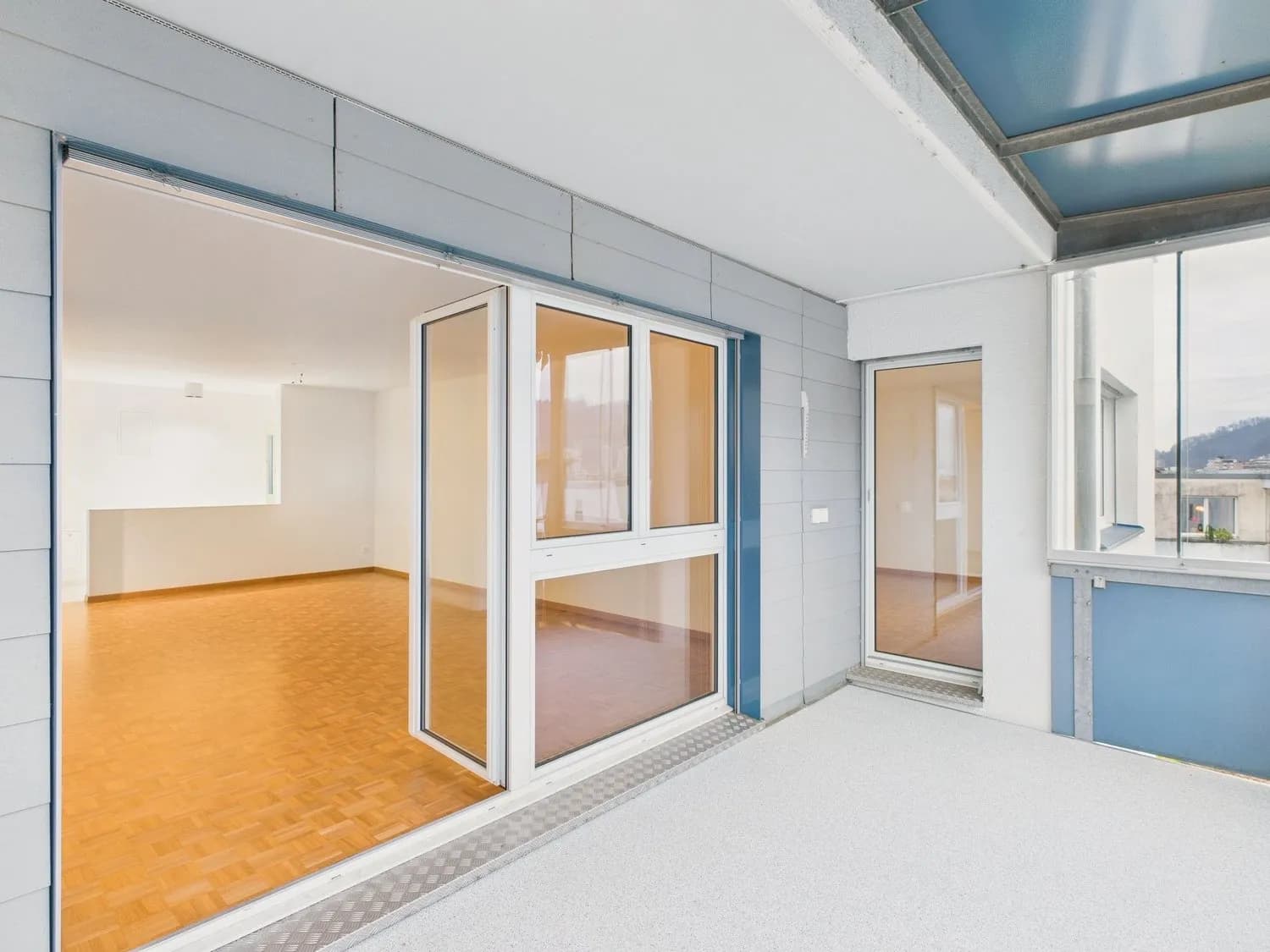 Moderne 4.5-Zimmer Wohnung mit grossem Balkon, ideal für Familien , Kirchdorf AG