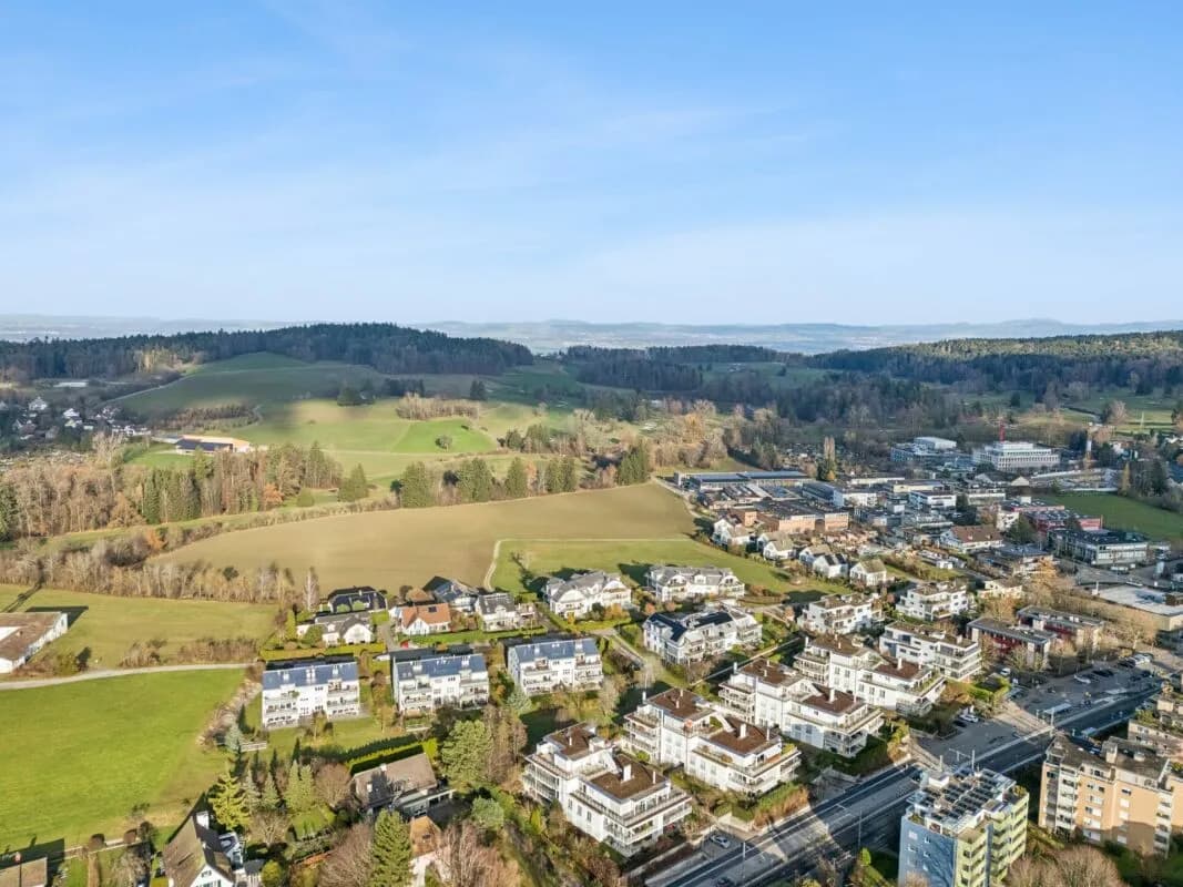 Grosszügige 3.5-Zimmer-Attikawohnung in Zumikon!