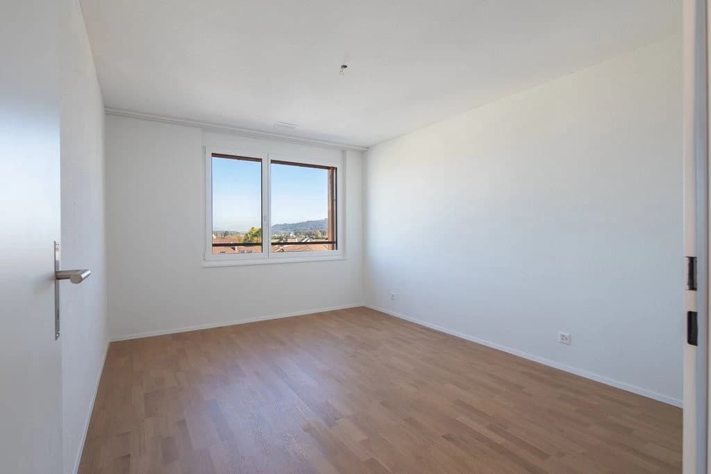 Moderne 3.5 Zimmerwohnung mit Balkon und Top-Ausstattung