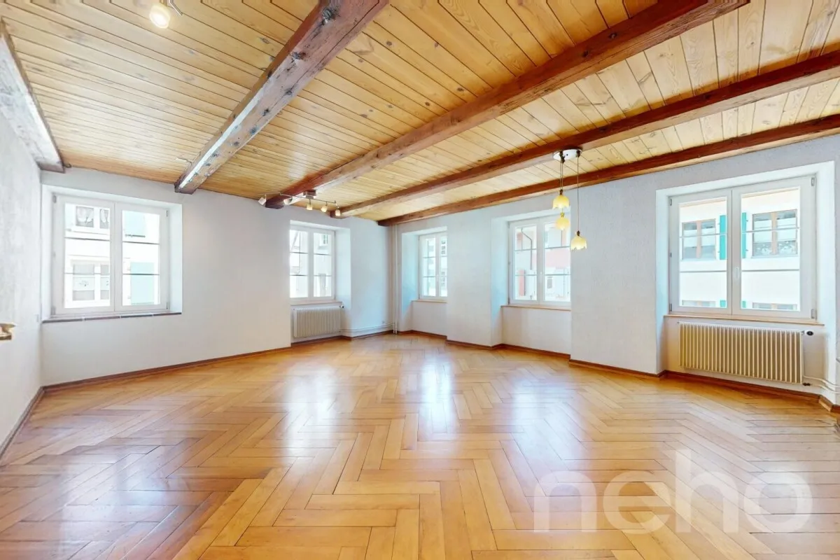 Charmantes Rheineckhaus mit Ausbaupotenzial an zentraler Lage