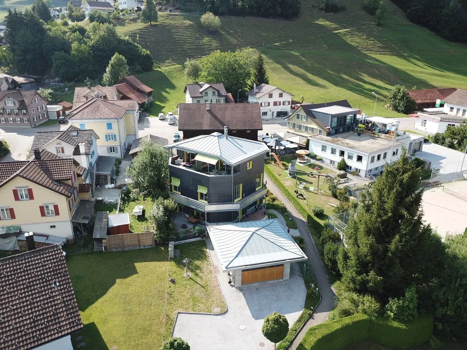 5.5-Zimmer-Maisonettewohnung mit Terrasse und Aussicht in Mosnang