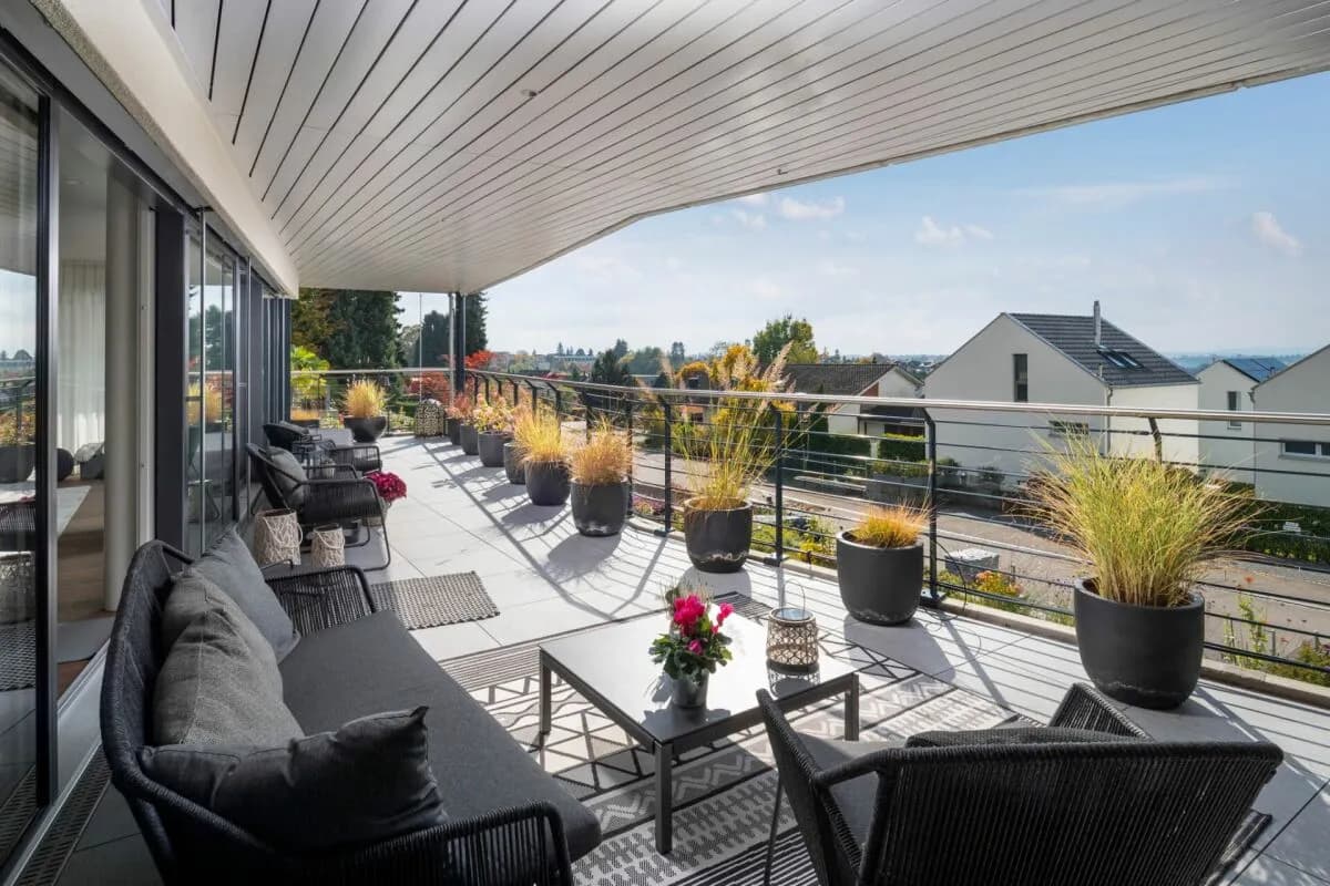 Raum für hohe Ansprüche: Terrassenwohnung im Leisihalden-Quartier