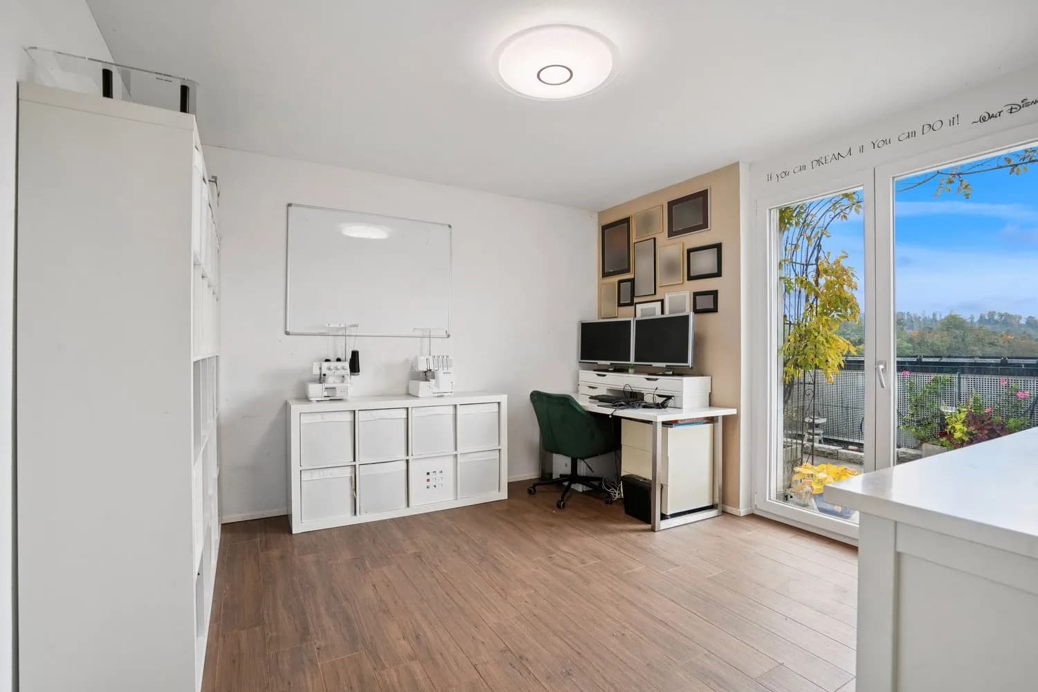 4.5-Zi.-Attika mit 65 m² Terrasse & Weitsicht, Weiach kaufen