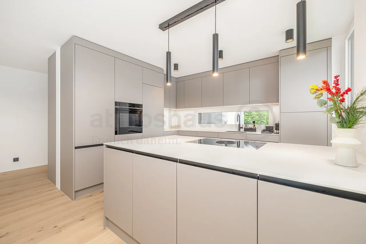 Exklusives Neubau-DEFH an begehrter Lage in Kriens