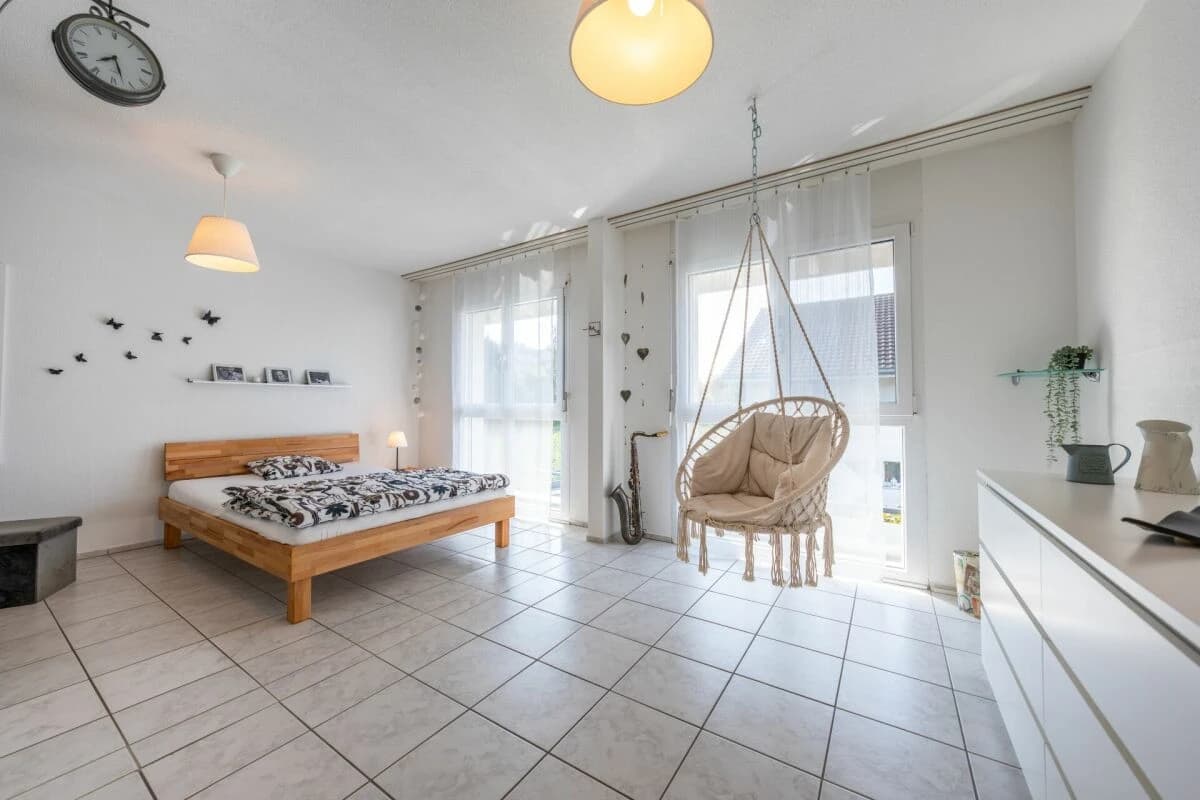 Traumhaft schöne & renovierte Doppelhaushälfte am Waldrand bei Schönbühl zu verkaufen