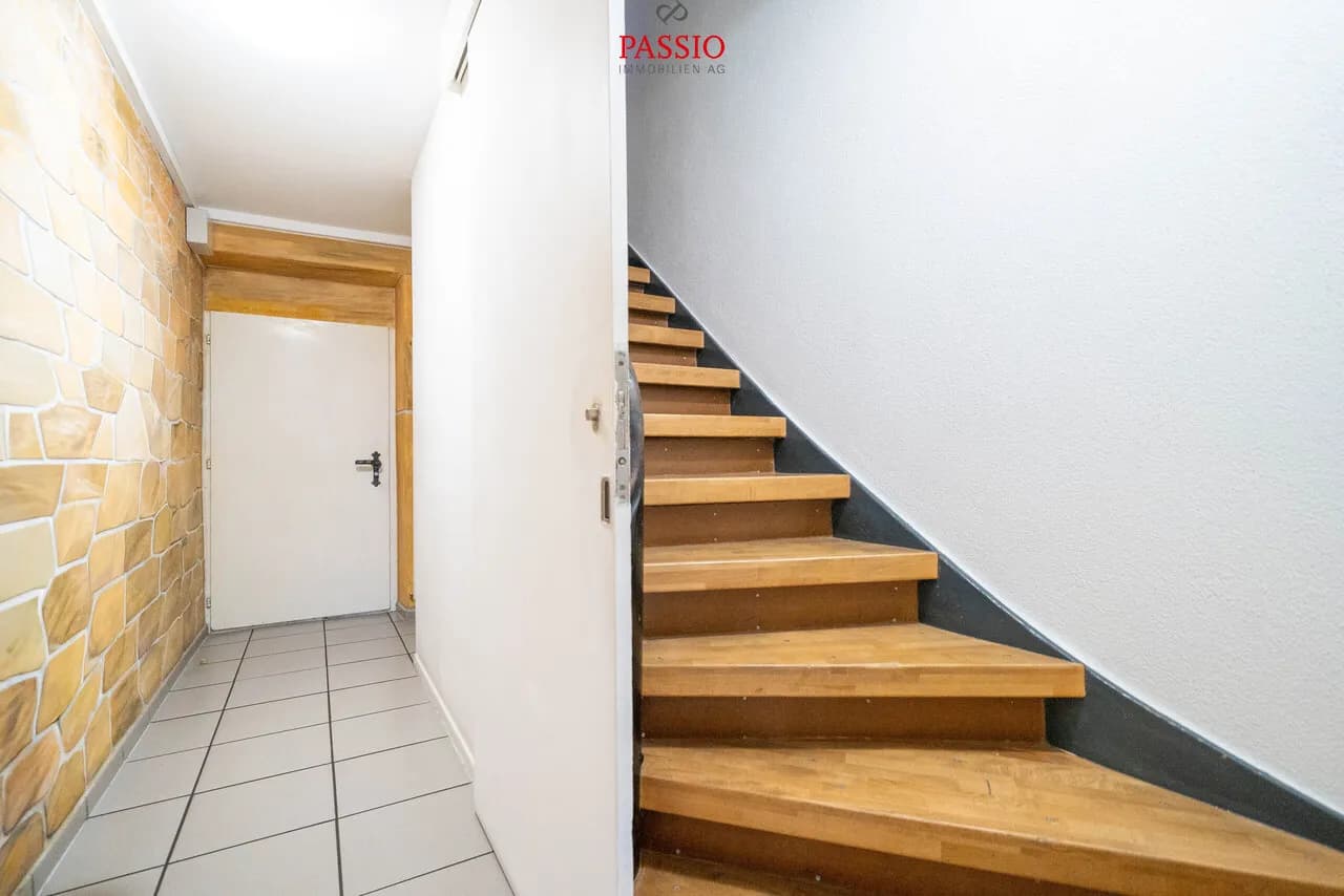 Zentrales 7-Zimmer Stadthaus mit Restaurant im Herzen von Olten