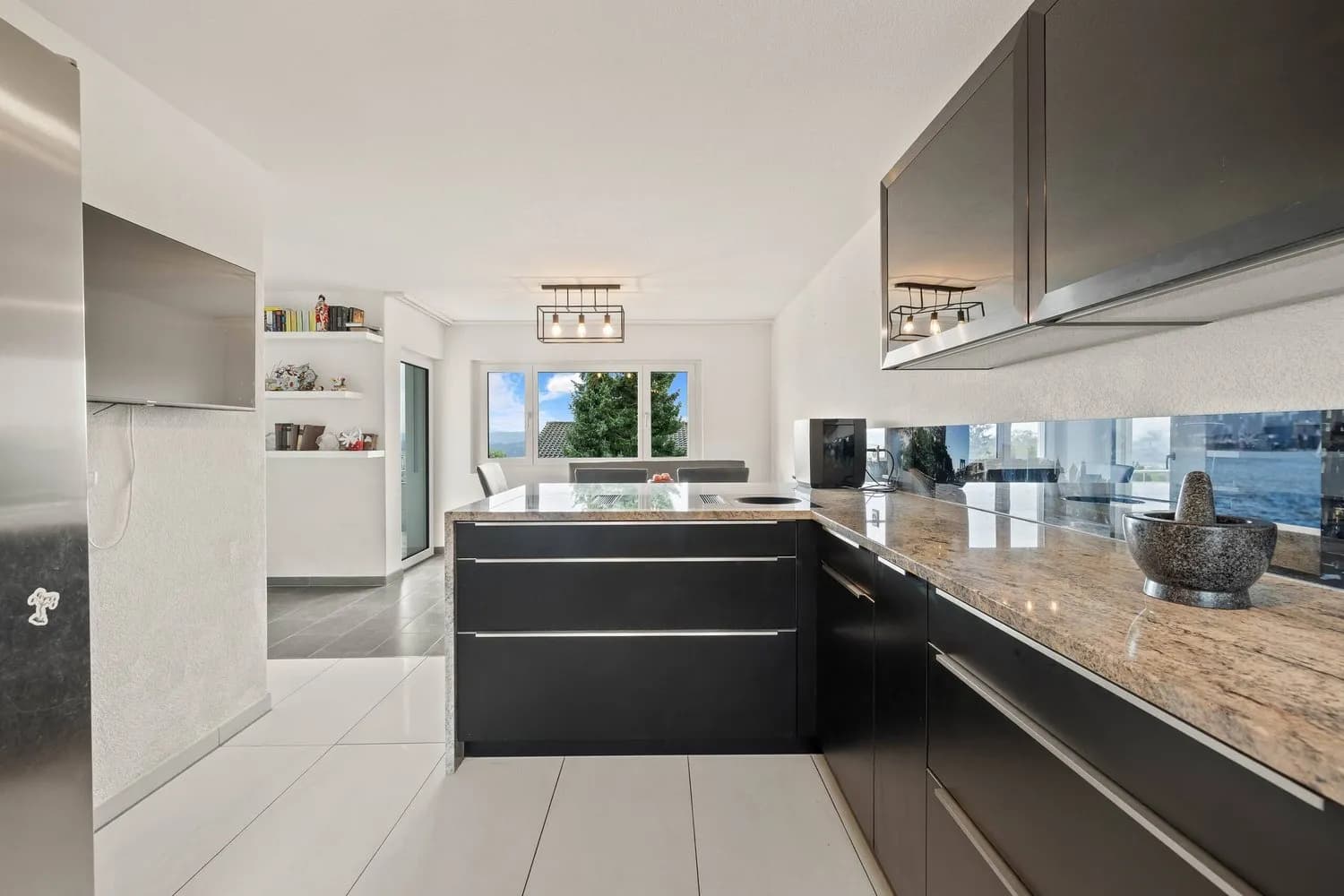 STILVOLL RENOVIERTES FAMILIENHAUS MIT VIEL WOHNQUALITÄT