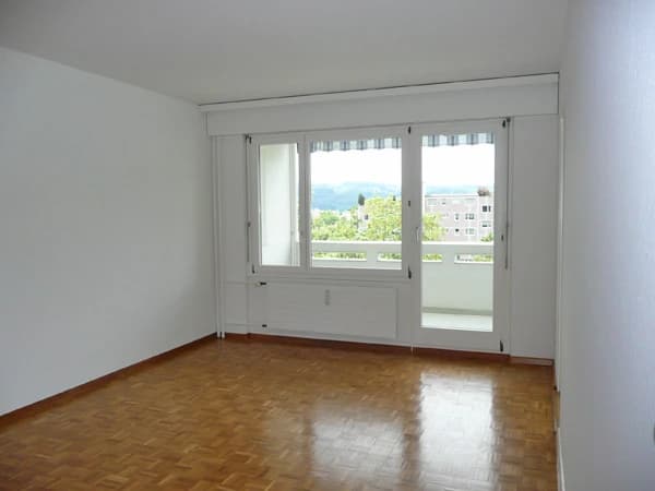 Familienfreundliche Überbauung im Grünen