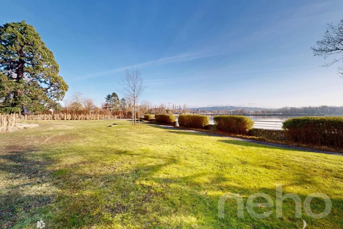 Reihenmittelhaus am Bielersee mit Seewiese zur Mitbenutzung
