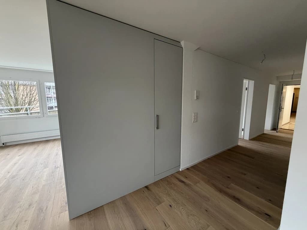 Frisch renoviert und stilvoll umgestaltet - wohnen wie im Neubau!