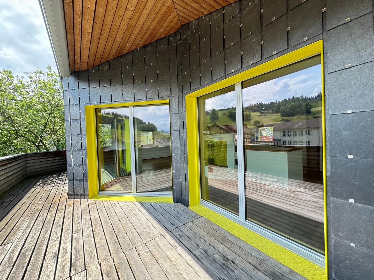 5.5-Zimmer-Maisonettewohnung mit Terrasse und Aussicht in Mosnang