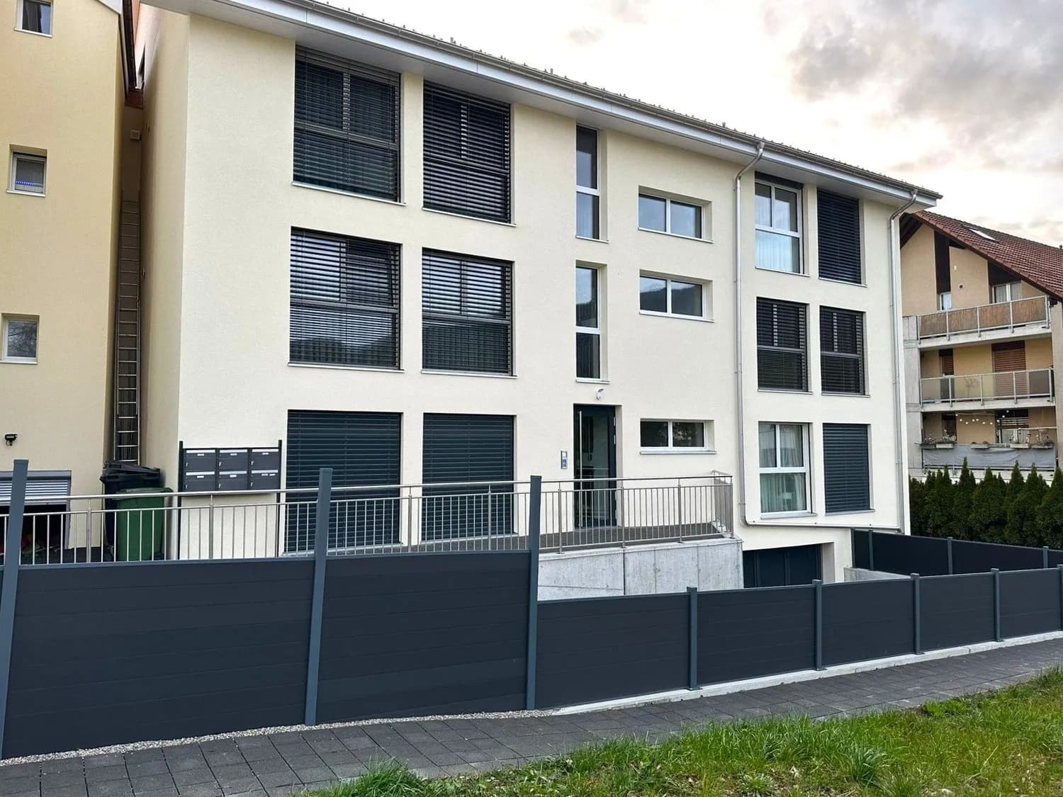 MFH in top Zustand mit 6 Einheiten und 4.84% Rendite