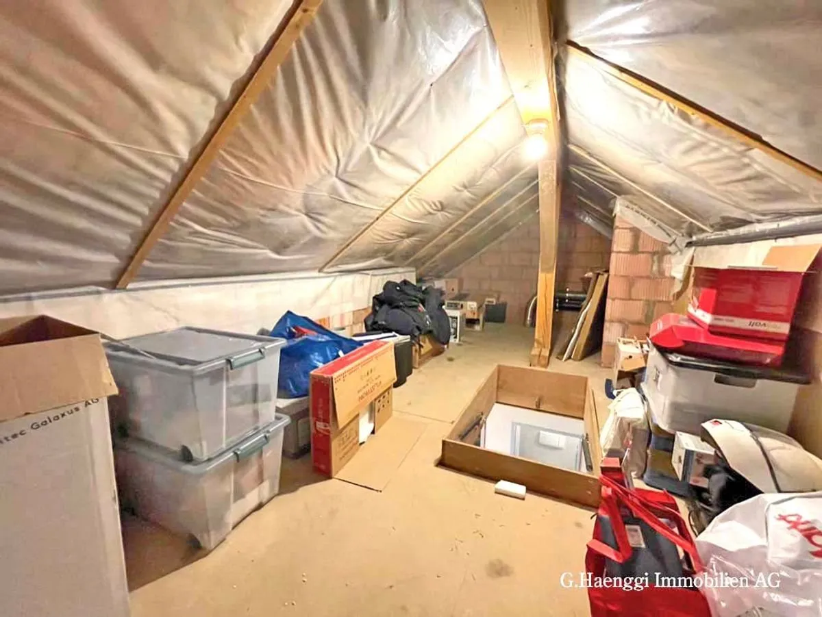 Grosszügige, helle 5 1?2 Zi-Maisonette-Wohnung mit Balkon in der Altstadt