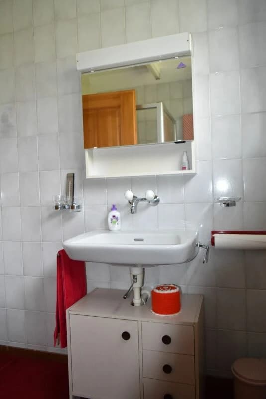 sonniges freistehendes Einfamilienhaus