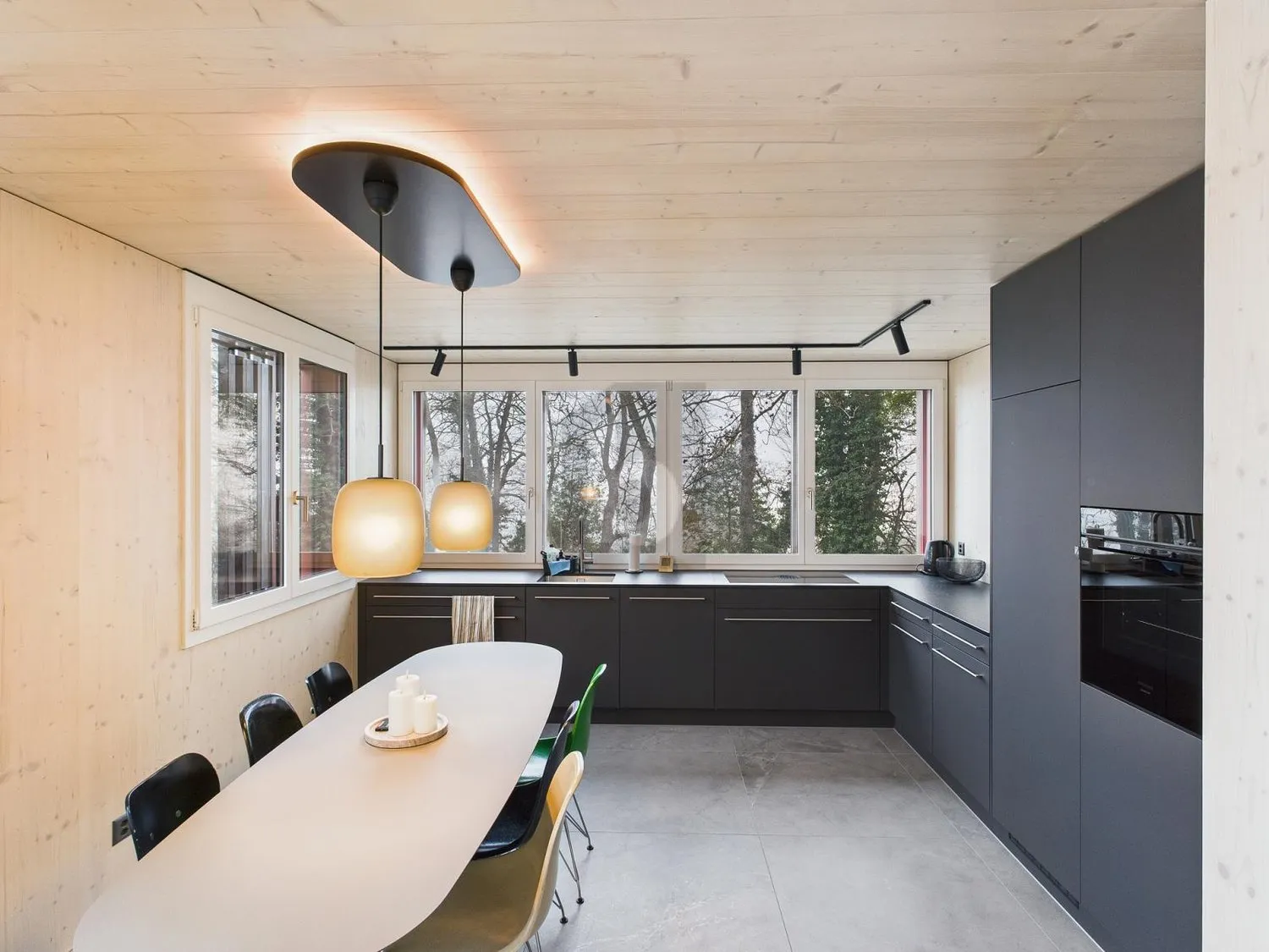 HIGH-END HAUS, EXKLUSIV, MÖBLIERT, BEZUGSFERTIG!