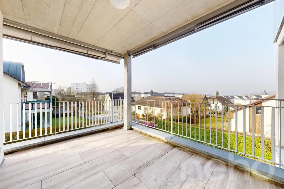 Moderne 3.5-Zimmer-Wohnung mit Balkon und flexiblem Zusatzraum