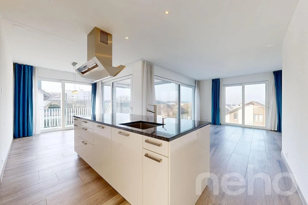 Moderne 3.5-Zimmer-Wohnung mit Balkon und flexiblem Zusatzraum