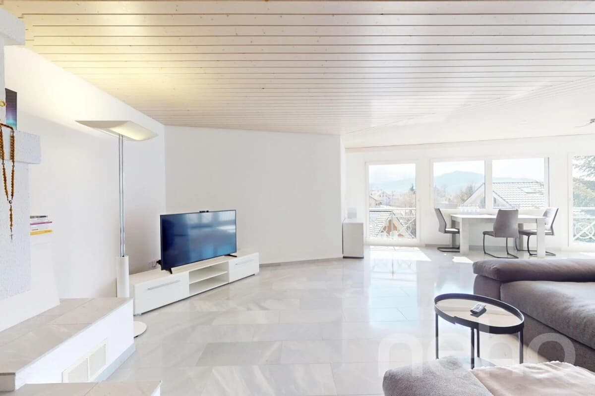 Charmante 5.5-Zimmer-Wohnung mit Wohlfühlfaktor und Steuervorteil