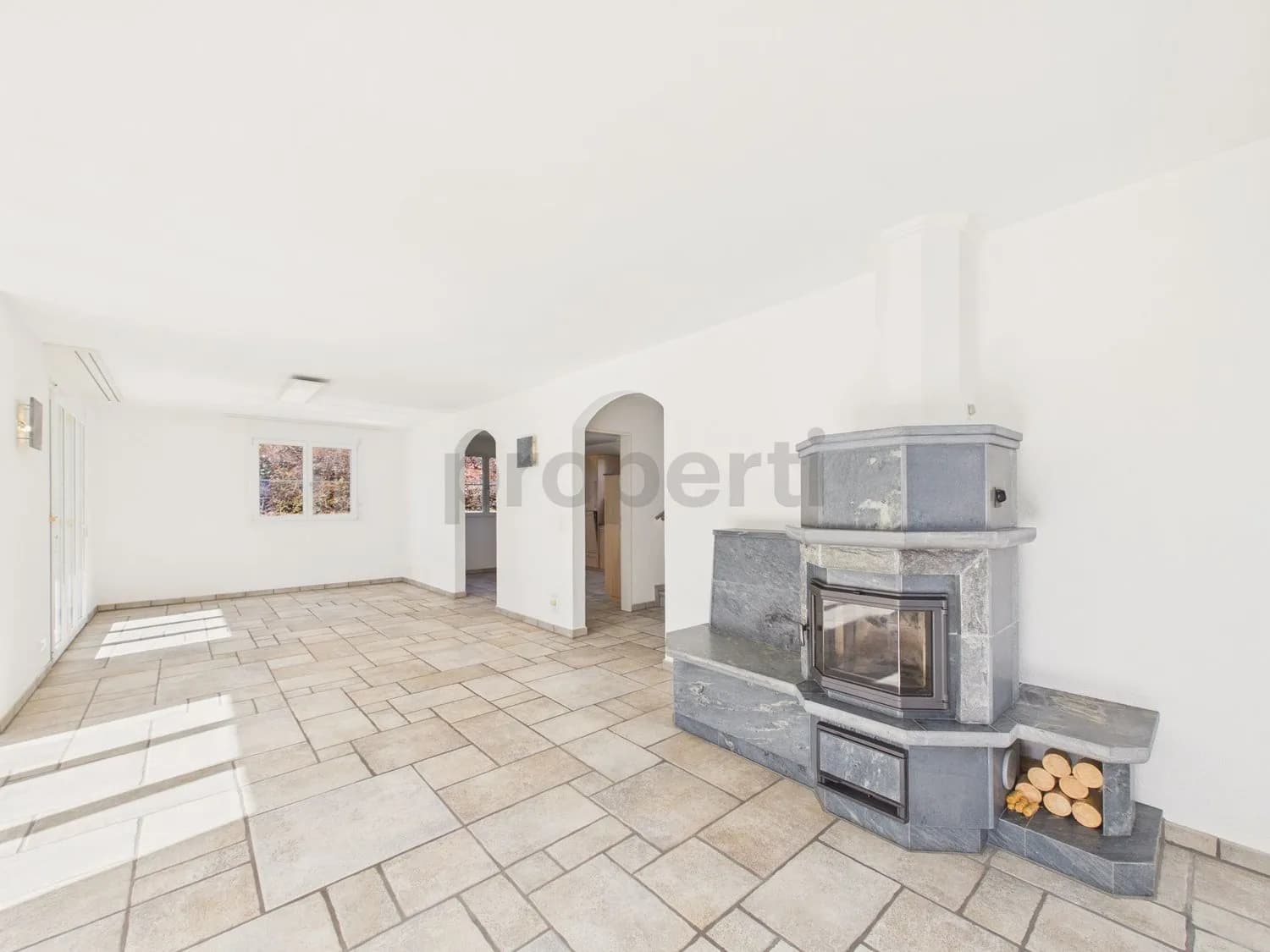 Modernes freistehendes 5.5-Zimmer-Einfamilienhaus mit Doppelgarage und zwei E-Ladestationen in Lindau