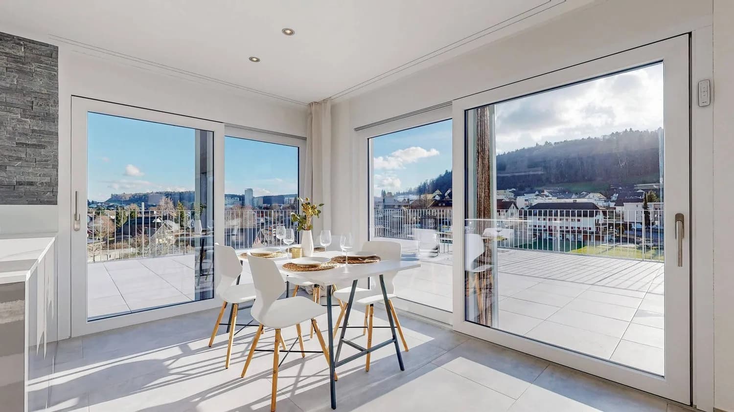 HOCH HINAUS IN VILLMERGEN - ATTIKA DER EXTRAKLASSE