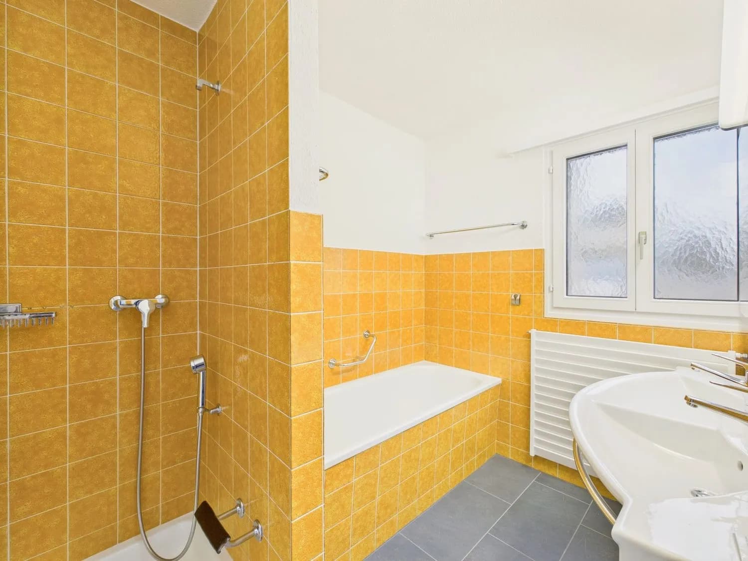 Charmantes 4.5-Zimmer-Etagenhaus am Sonnhaldenweg in Wittenbach