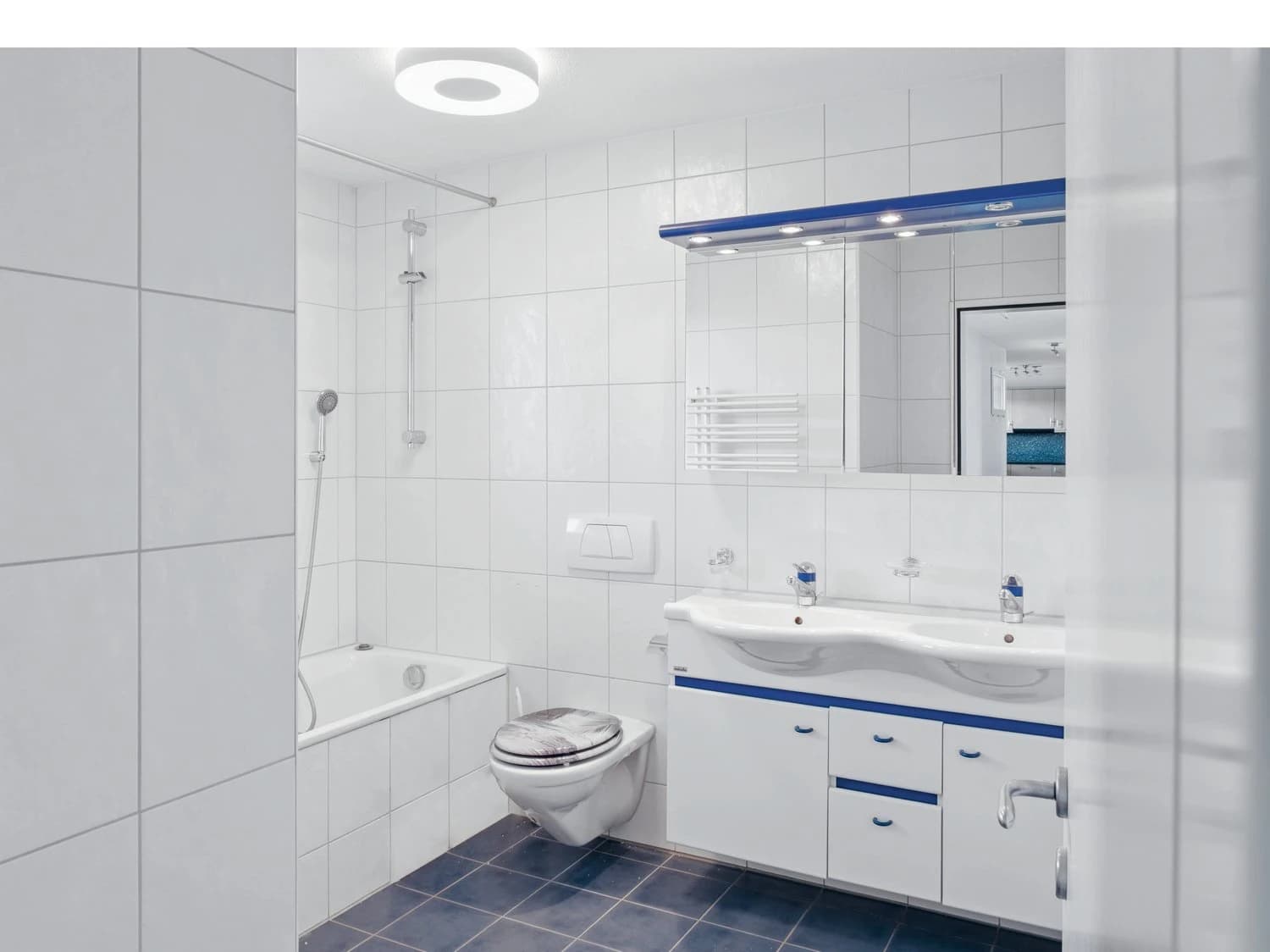 4.5-Zimmer-Wohnung mit 102 m², 15.7 m² Loggia & Schwedenofen – Wohnen mit Komfort in Lyss