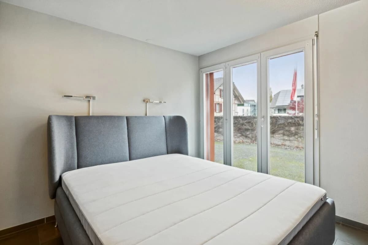 Vielseitig nutzbare Wohn- und Geschäftsliegenschaft in Bolligen