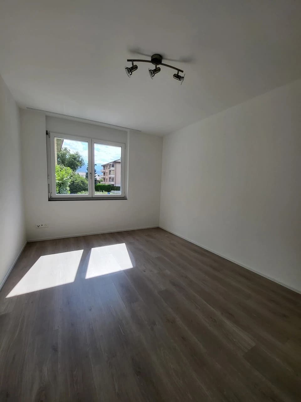 Moderne 4.5-Zimmer-Wohnung zu vermieten