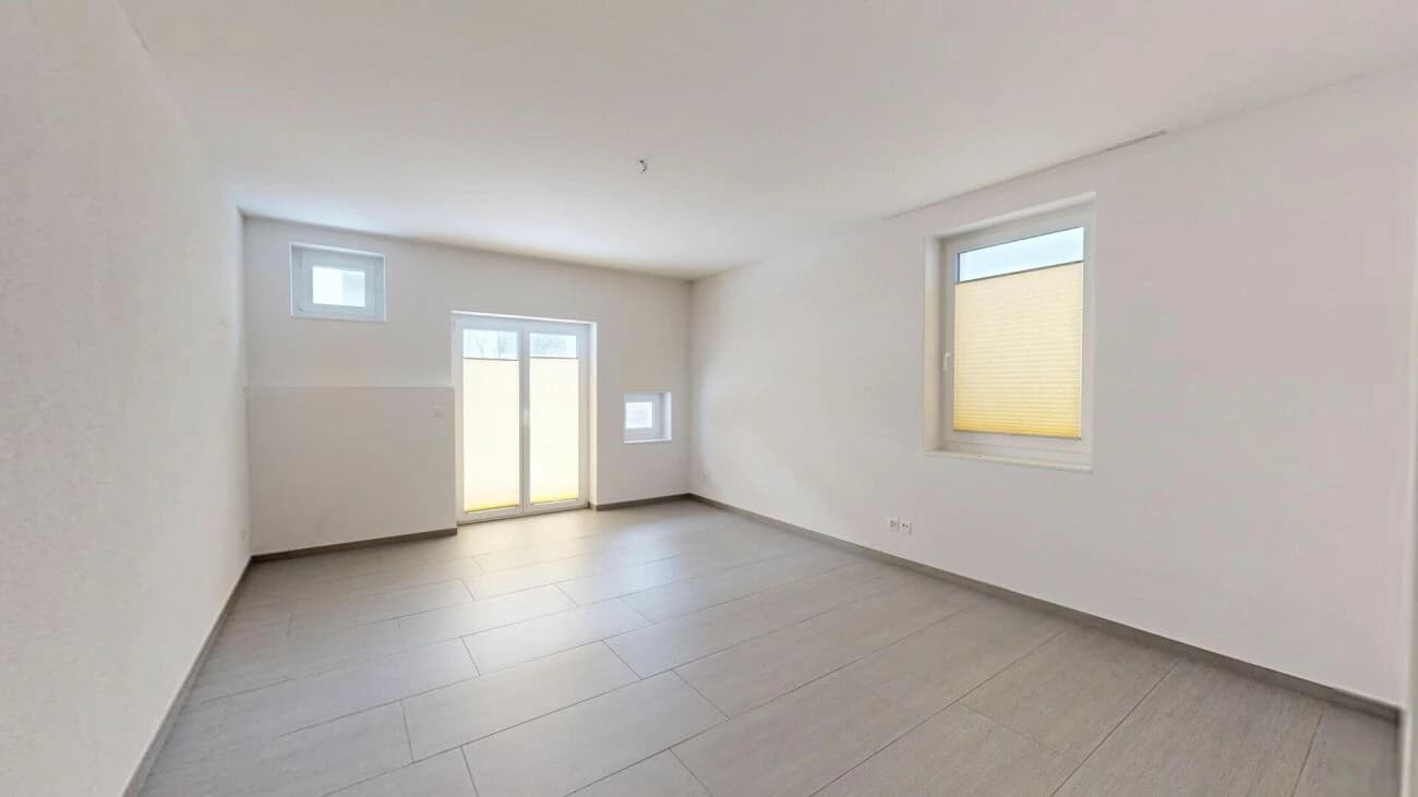 Modernes Wohnen mit viel Raum - 177 m², Südbalkon & grosszügiger Sitzplatz in Müllheim