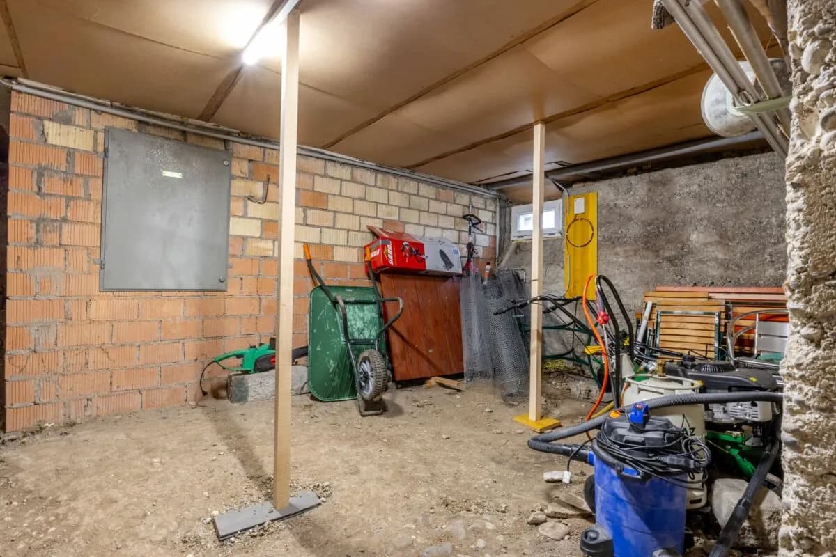 Historisches Juwel: 7-Zimmer-Einfamilienhaus mit vielseitigem Raumangebot