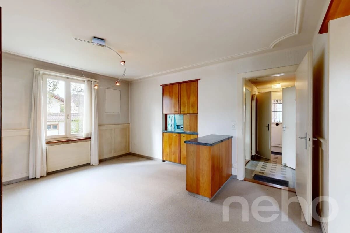 Freistehendes Einfamilienhaus mit vielseitigen Möglichkeiten