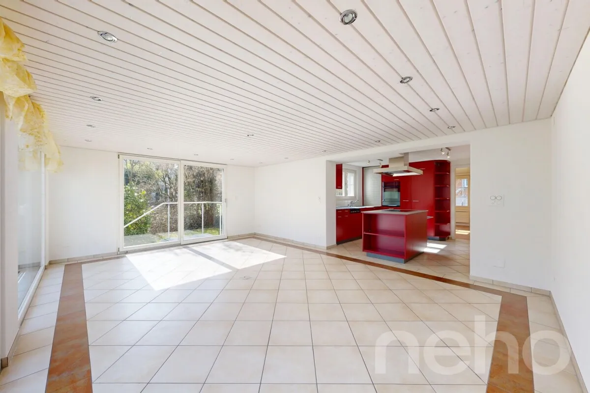 Grosszügiges Einfamilienhaus mit Garten im Zentrum