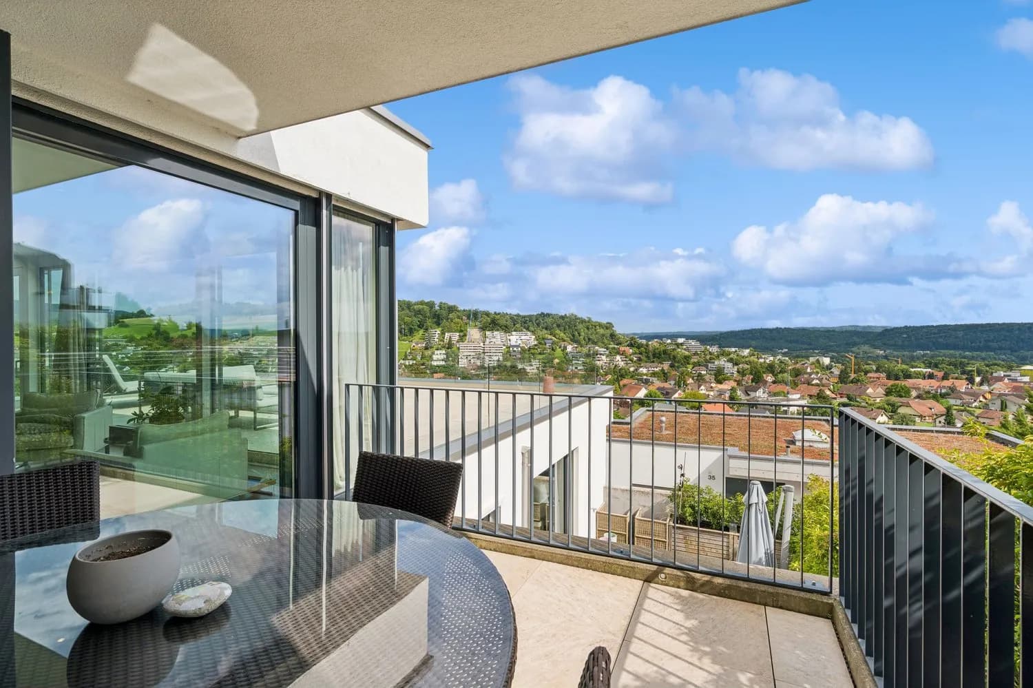 Grosszügiges Einfamilienhaus mit Weitsicht und viel Raum zum Leben