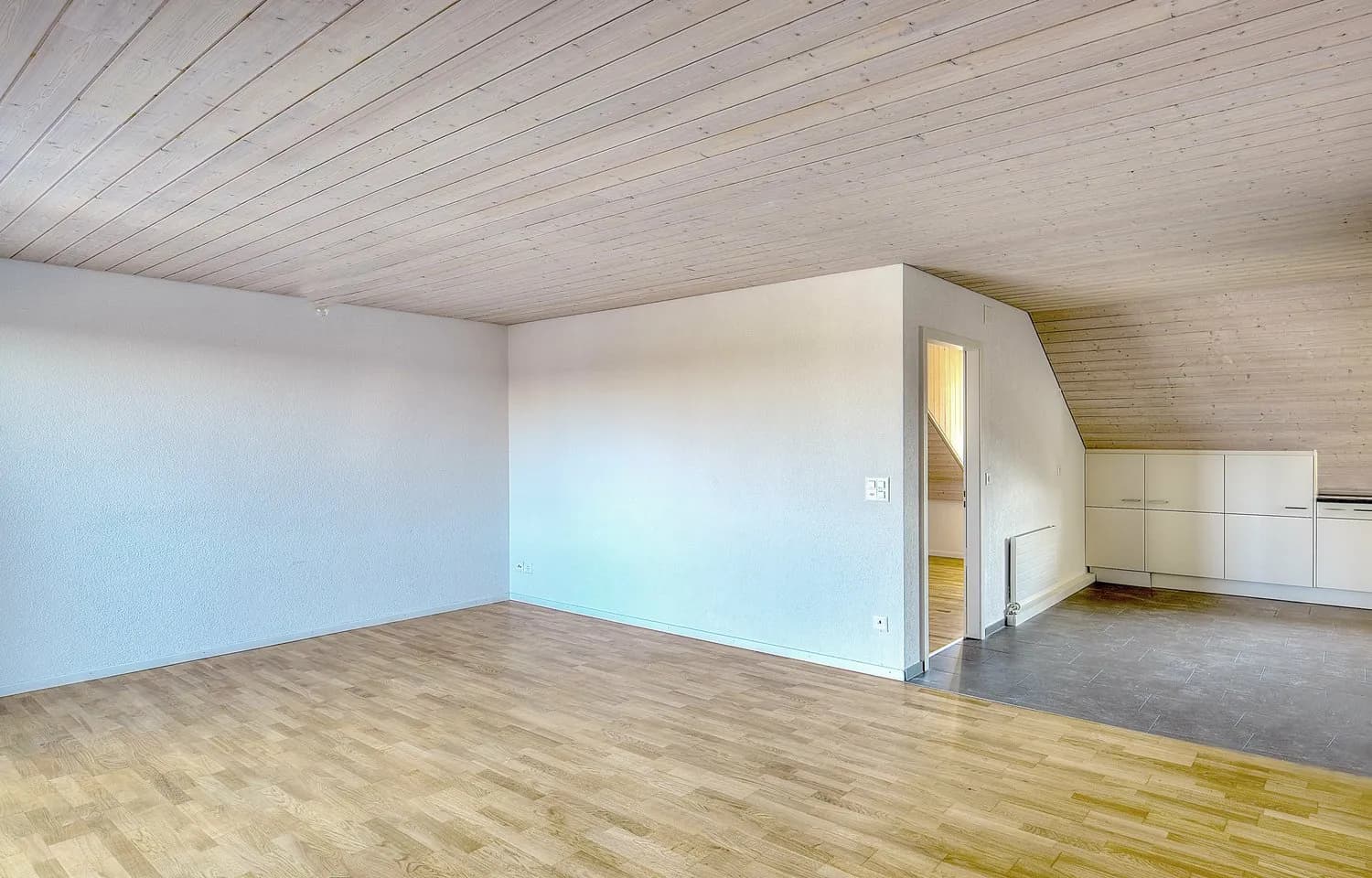 *Sommeraktion* - Wir beschenken Sie!