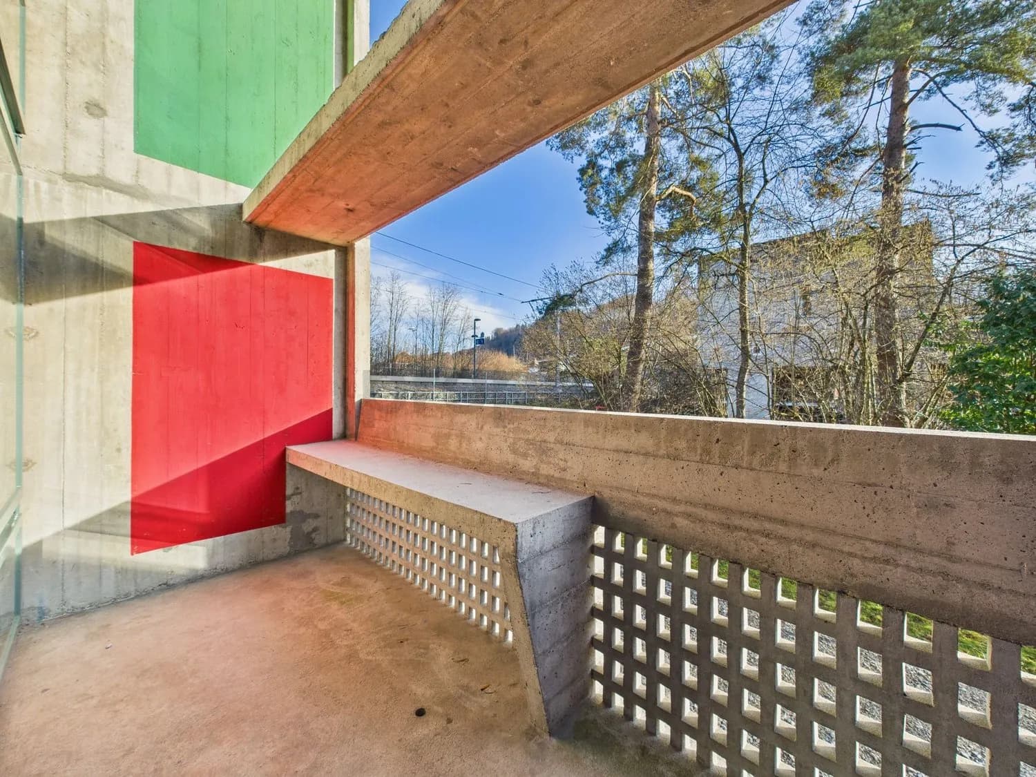 Neu renovierte 3.5-Zimmer-Wohnung mit Balkon in Flamatt