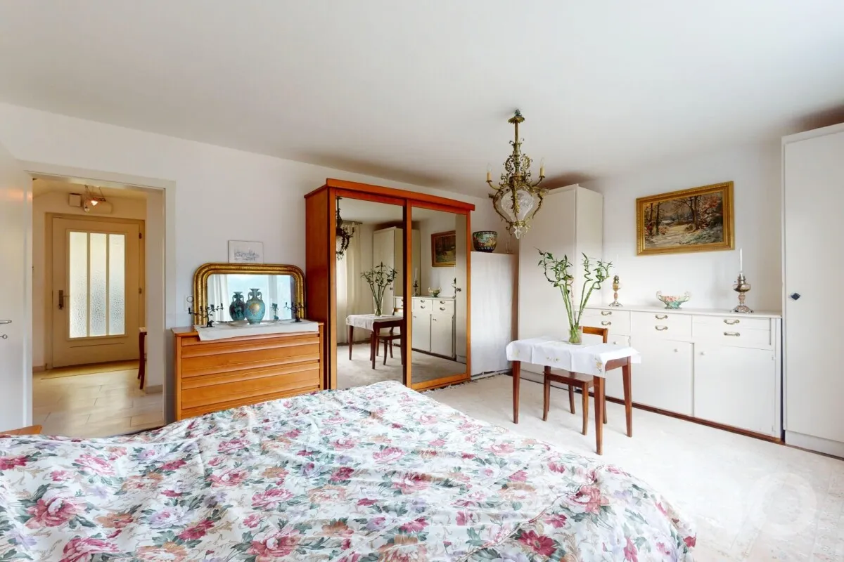 Superbe maison individuelle avec vaste jardin et vue dégagée