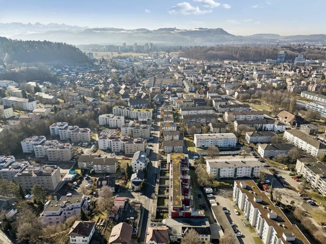 Attraktive 4.5-Zimmer-Erdgeschosswohnung mit viel Tageslicht