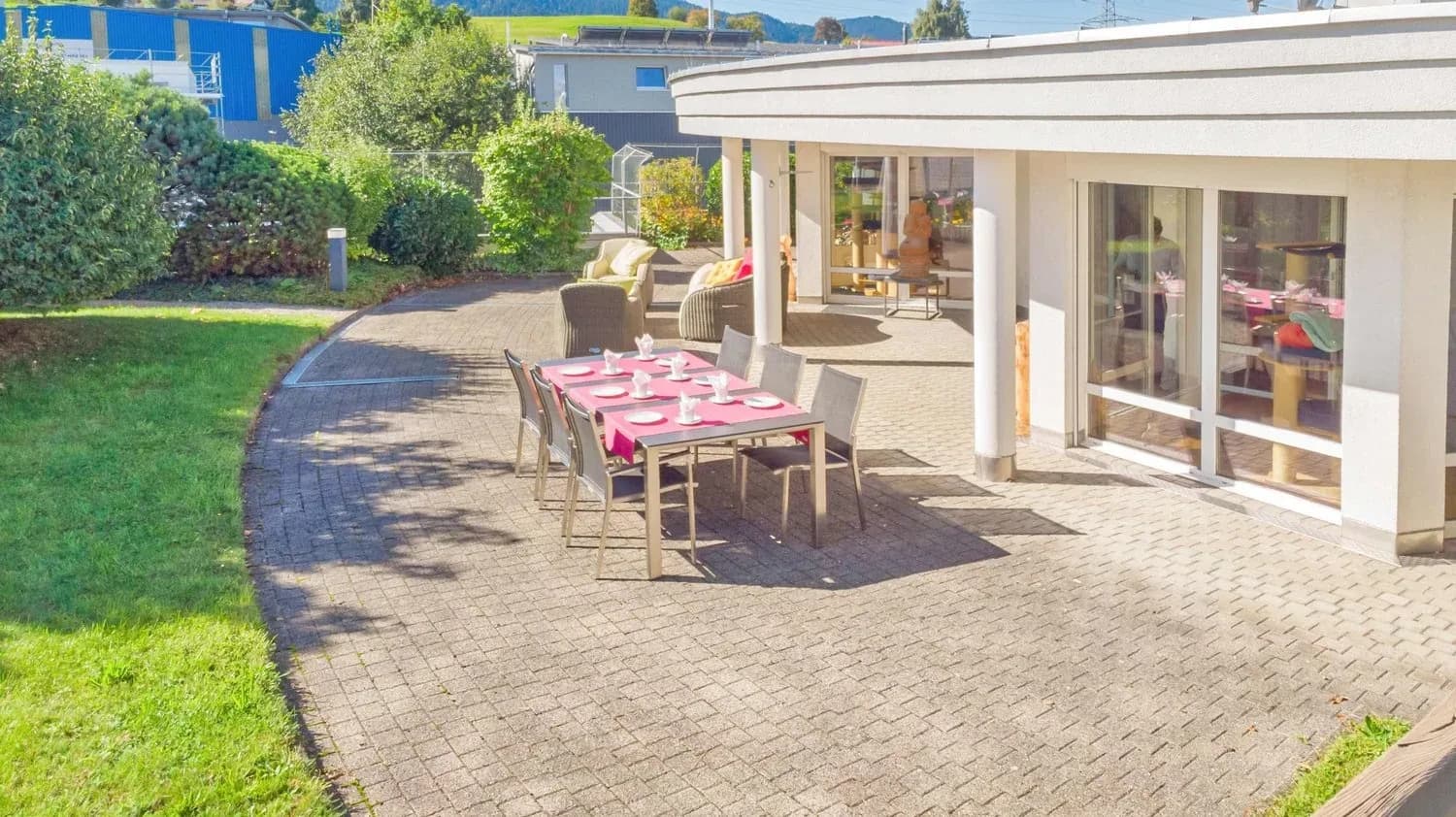 Grosszügiges 5.5-Zimmer-Penthouse mit riesiger Terrasse in Samstagern